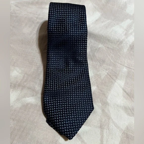 Armani Collezioni Men’s Dark Blue Silk Tie